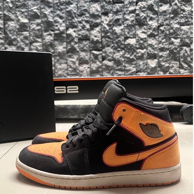 Air Jordan 1 Mid