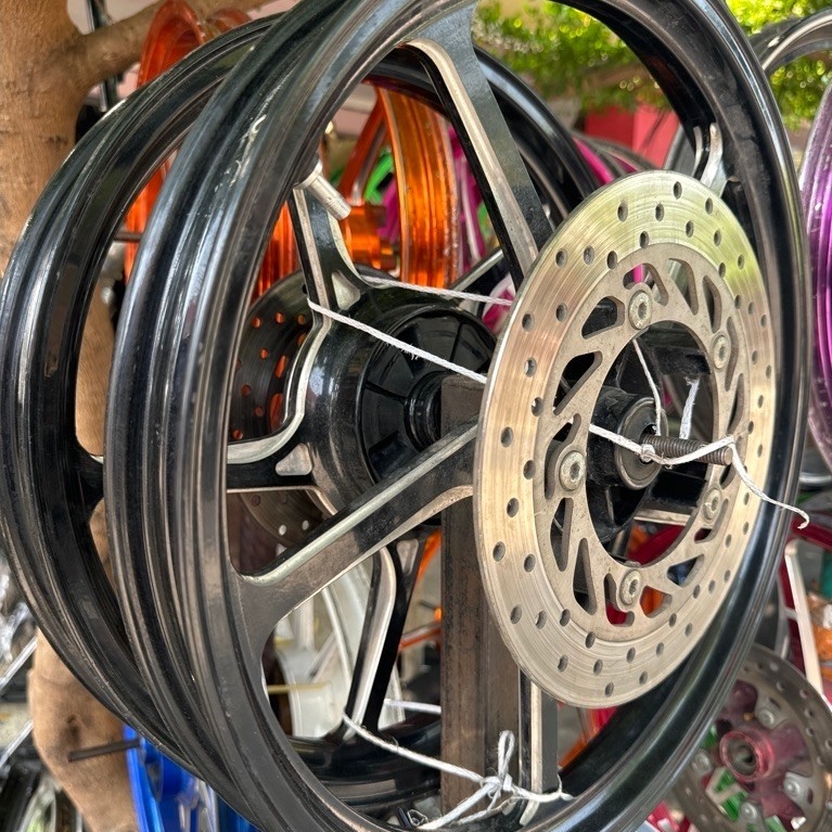 vleg Vrossi vleg mx king
