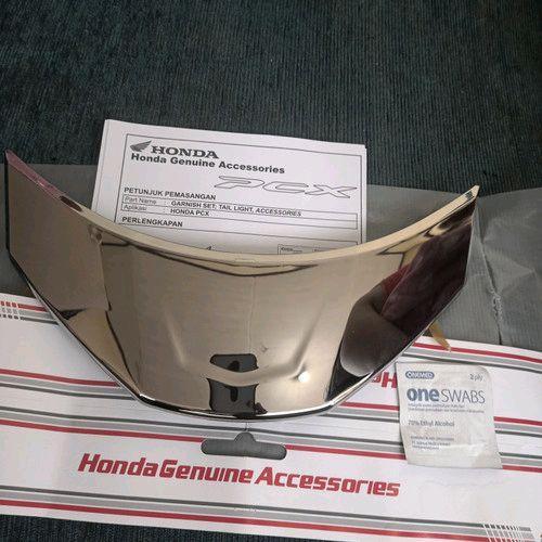 garnish taillight PCX 150 original AHM