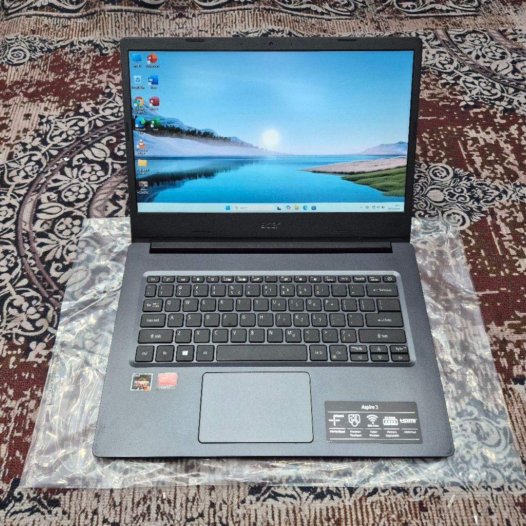 LAPTOP ACER ASPIRE 3 AMD RYZEN 3 3250U RADEON GRAPHICS 2GB RAM 8GB SSD 512GB MODEL SLIM GENERASI TER