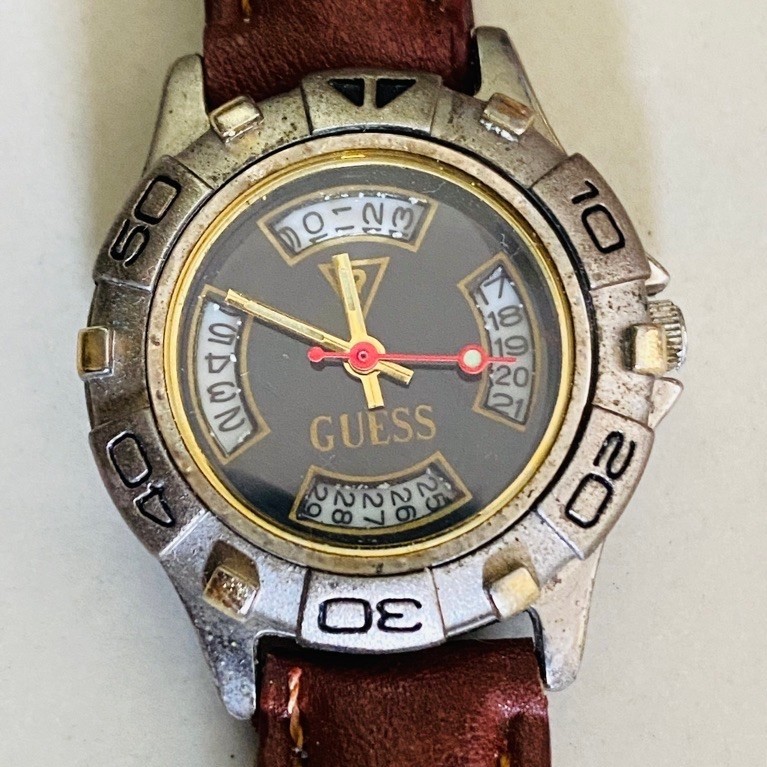 jam tangan kuno GUESS '95