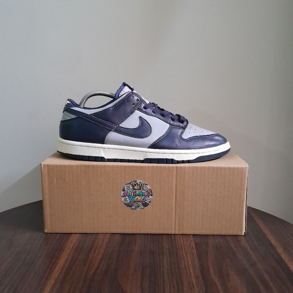 Sepatu Second Casual Nike Dunk Low Georgetown Grey Navy Size 44 28 cm