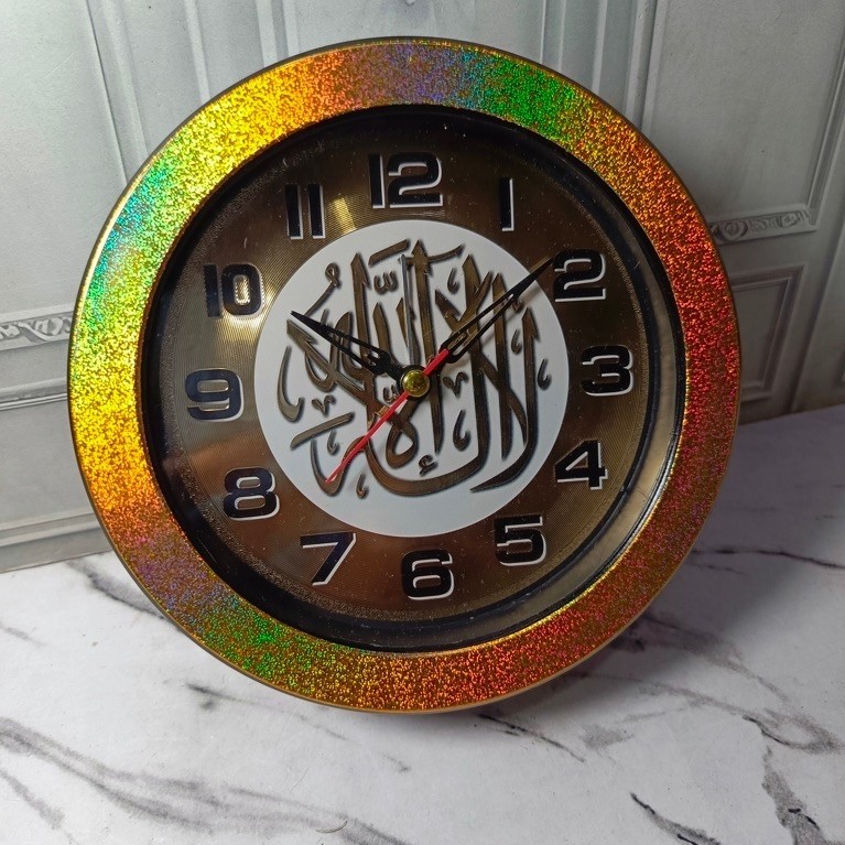 Jam Dinding Anugerah Kaligrafi Arab Angka Arab Bingkai Berkilau Jam Meja Kaligrafi