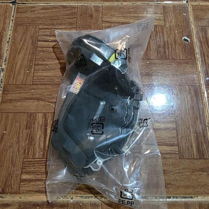 Door lock pintu tengah belakang kanan honda hrv crv gen all new jazz rs gk5 2013-2021 asli