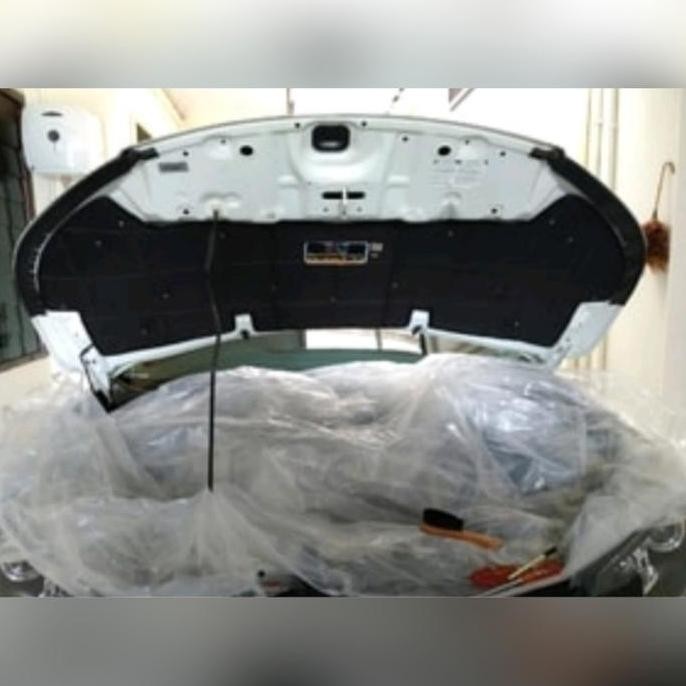 Peredam panas dan suara kap mobil Honda CRV 2013