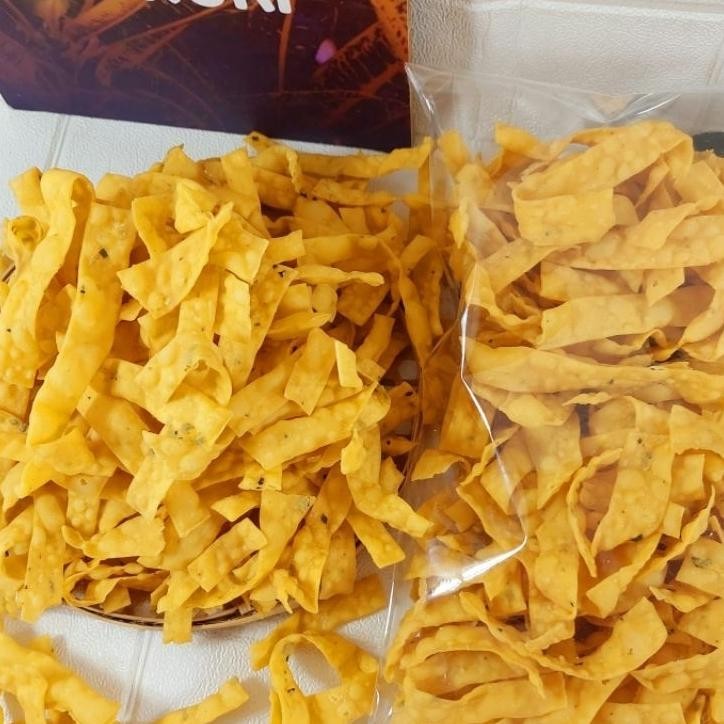 

Gr Keripik Kripik Pangsit Bawang Pangsit Daunjeruk Pangsit Seledri Empuk Gurih Renyah My Sna910