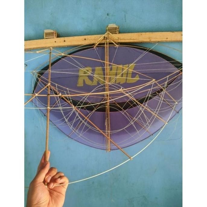 gapangan pegon ceper 1 meter bahan fiber dan bambu/layang layang gapangan pegon ceper merakit sendir