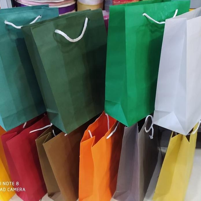 

Limited Paper Bag Buku Warna Hitam