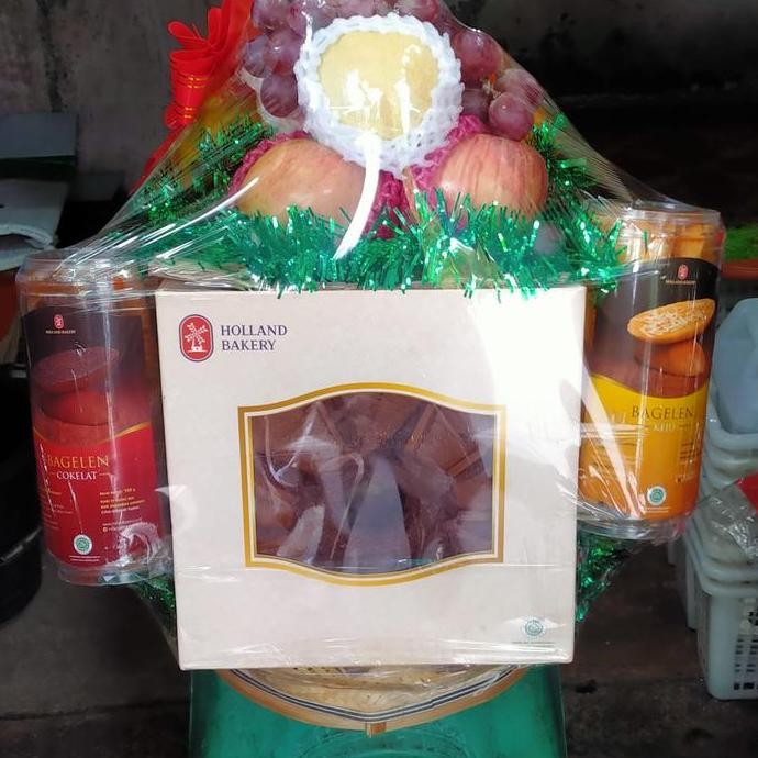 

buah dan roti bagalen 2 dan bolu