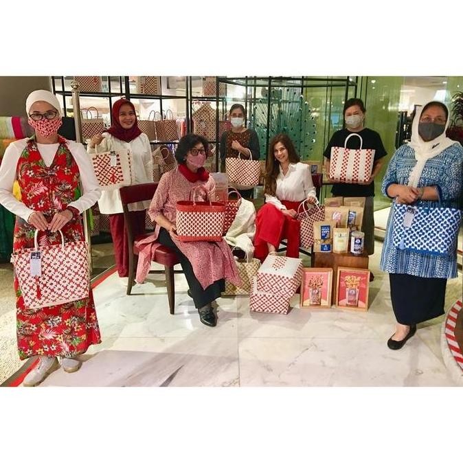 DA47 }} Marla Bag (merah) [L067] - Tas Anyaman Plastik Merah, Tas Hampers Imlek, Tas Parcel Natal, T