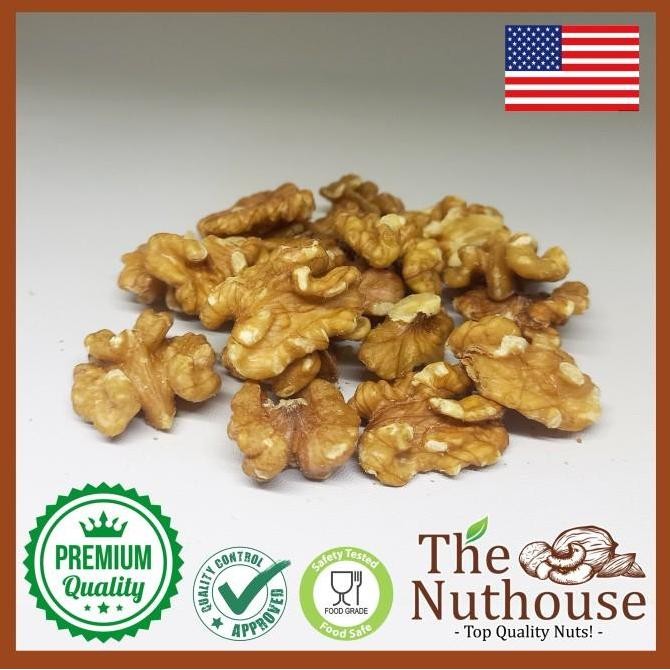 

(Good) 250gr Walnut Light Halves and Pieces 90 RAW / Mentah Kacang