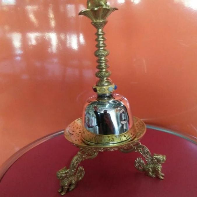 Tatakan Alas Genta Bajra Bali