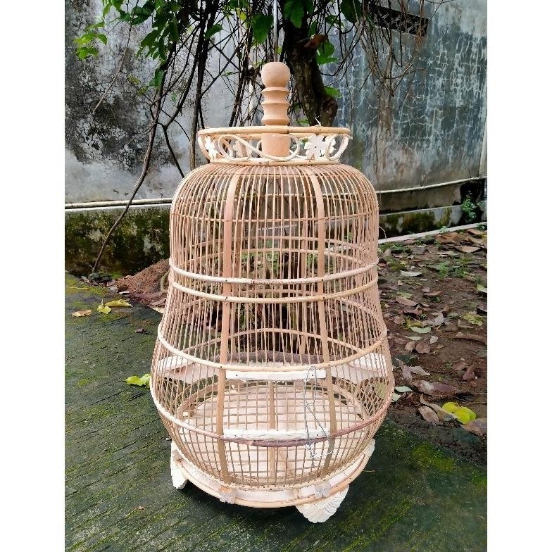 Sangkar Burung Perkutut Sabuk Rotan Jeruji Bambu Model Botol PPO Klasik