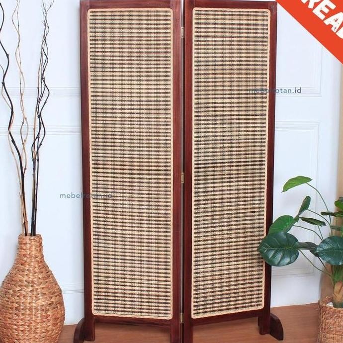 Sketsel Kayu Lyde 2 Daun | Penyekat Ruangan Lipat | Partisi Ruangan