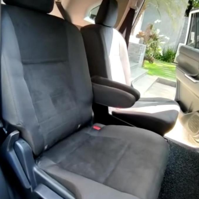 Captain Seat Innova Zenix.