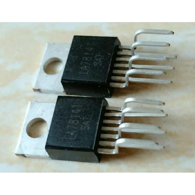 &<&<&<&] IC Vertikal LA78141