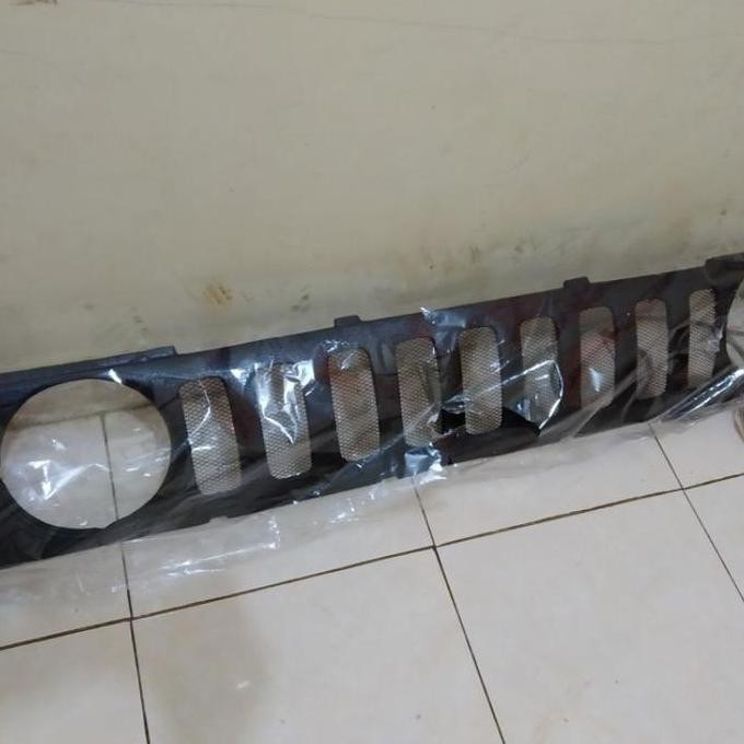 Grill Isuzu Trooper Model Hummer