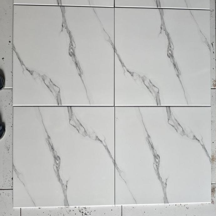 KERAMIK 40x40 apelon carara