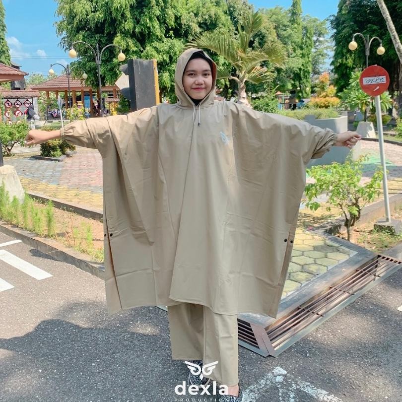 Jas Hujan Kelelawar Berlengan Besar Dan Jas Hujan Ponco Batman