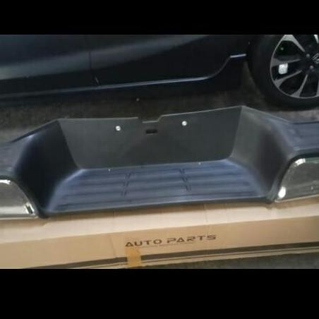 bumper belakang hilux