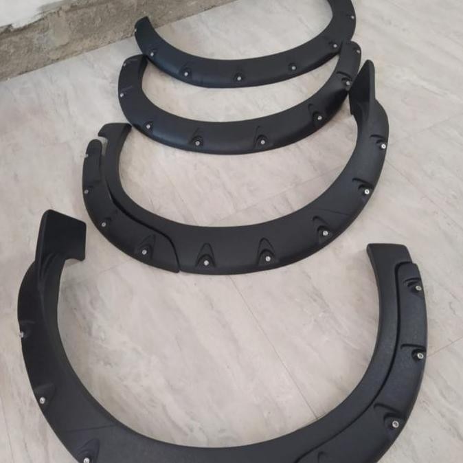 over fender terios rush lama