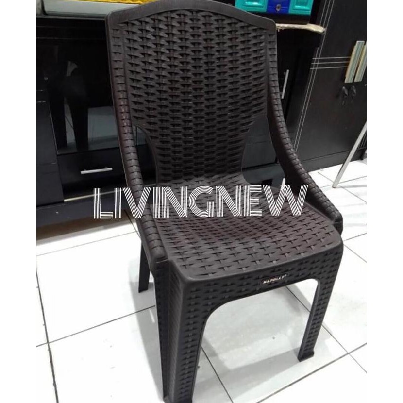 Kursi Plastik Sandaran Pangeran Napolly