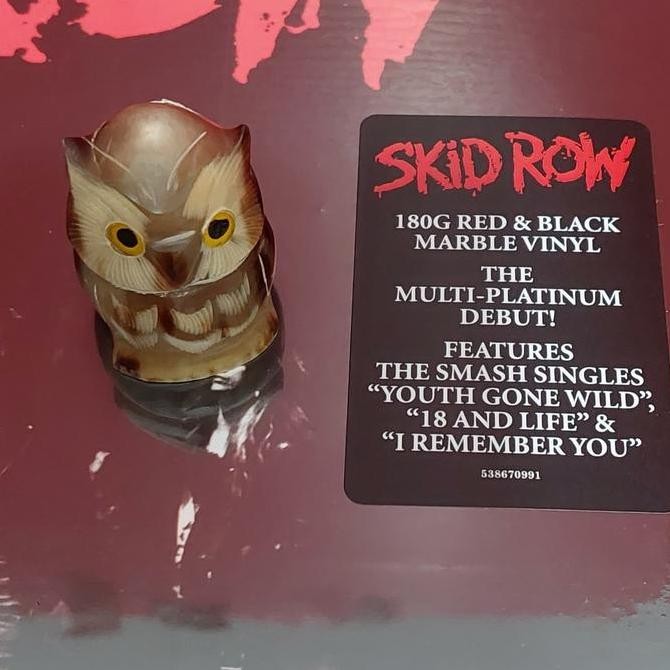 VINYL SKID ROW - SKID ROW Piringan Hitam Warna Rare Koleksi Original
