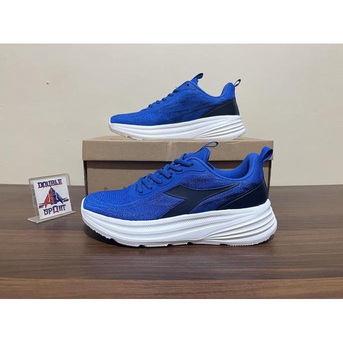 Sepatu Olahraga Casual Pria Diadora Kirton Navy Blue Original