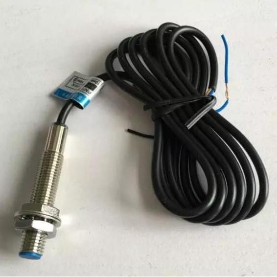 M8 PNP NC LJ8A3-2-Z/AY Inductive Proximity Switch Sensor