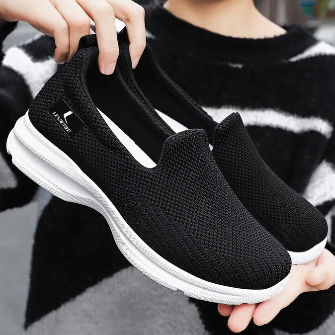 Free Box Sepatu Sneakers Wanita Kanvas Sepatu Wanita Rajut Lv0651