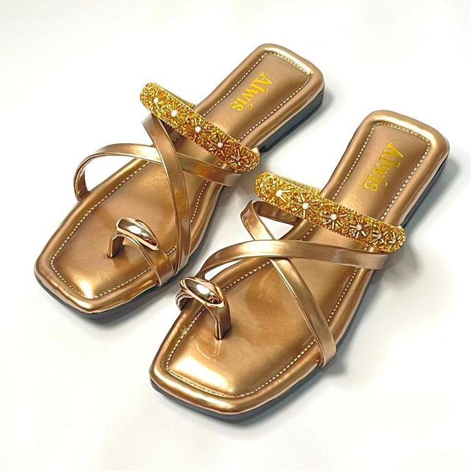 Woms- Alwisshoes - Adele Sandal Nita Jepit Kekinian Karet Non Slip Sendal Flat Cewek Elegan N Style 