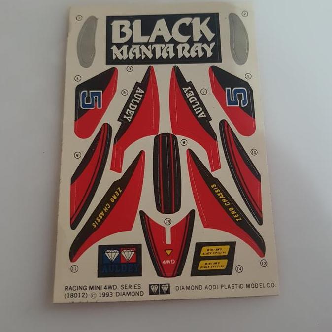 Diamond sticker black manta ray