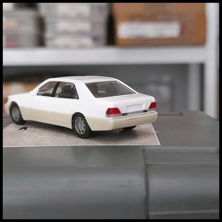 HOT DEAL HERPA SKALA 1:87 - HERPA MERCEDES BENZ 600SEL PUTIH (HH15) 