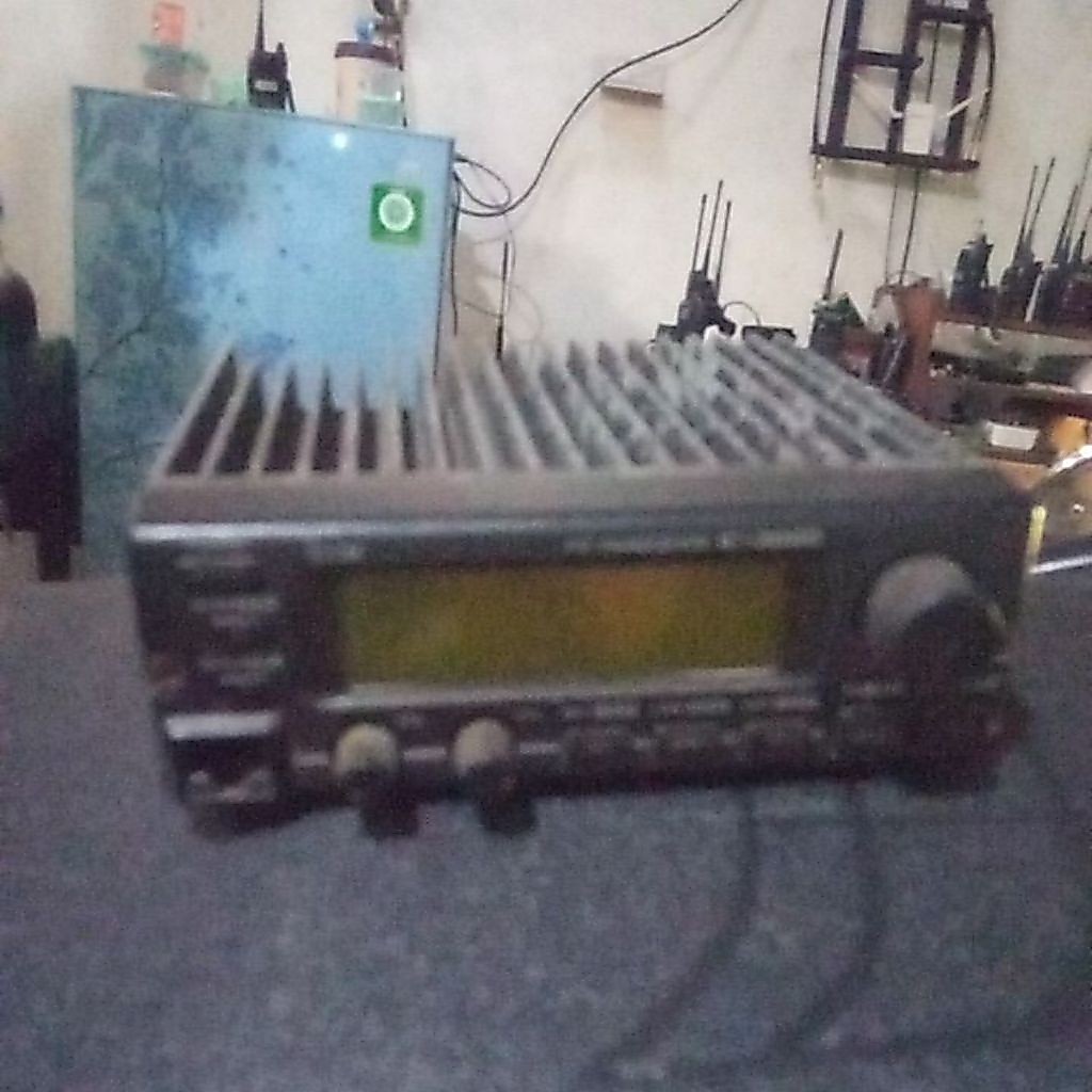 ICOM IC2000