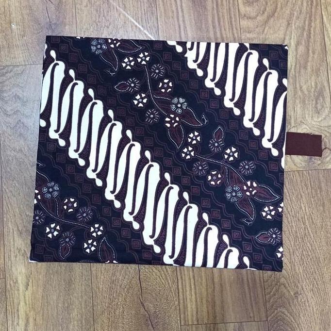 Kain Batik Cap Motif Parang Truntum Latar Hitam Jogja Solo Katun Halus BSD