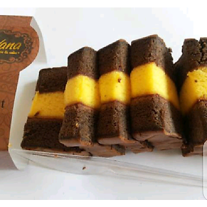 Livana Spiku Spikoe Lapis Surabaya Kue Lapis Spikoe Livana Original - Legit, Moist, dan Tahan Lama