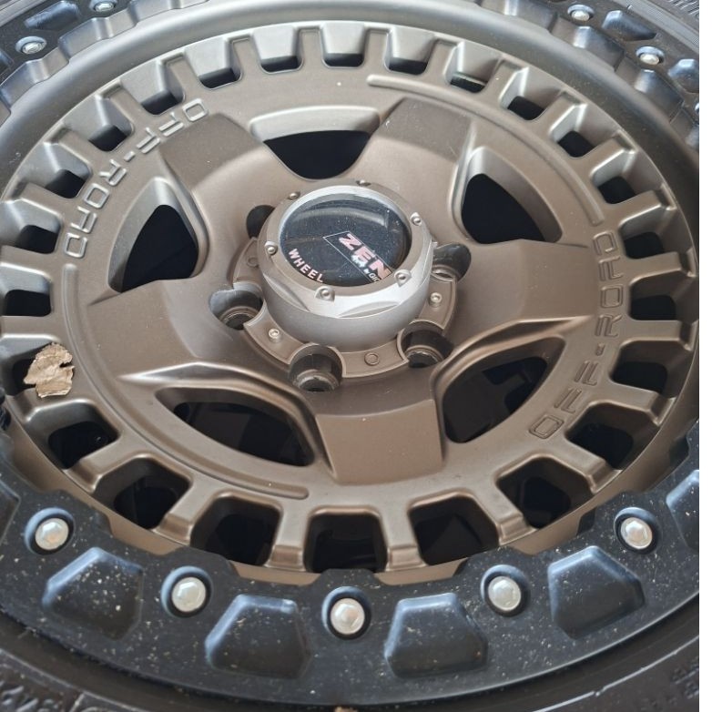 VELG SET BAN PAJERO RING 18 SECOND 4 (PCS) TINGGAL LANGSUNG PASANG