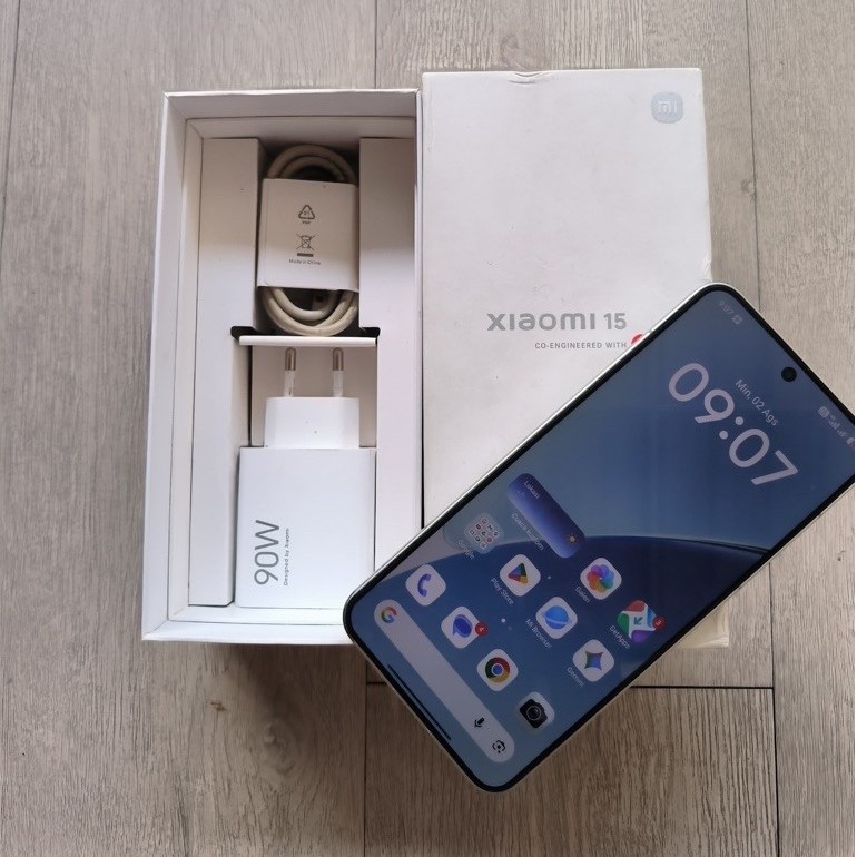 Xiaomi 15 12/512GB 12/256GB Fullset Second Bekas