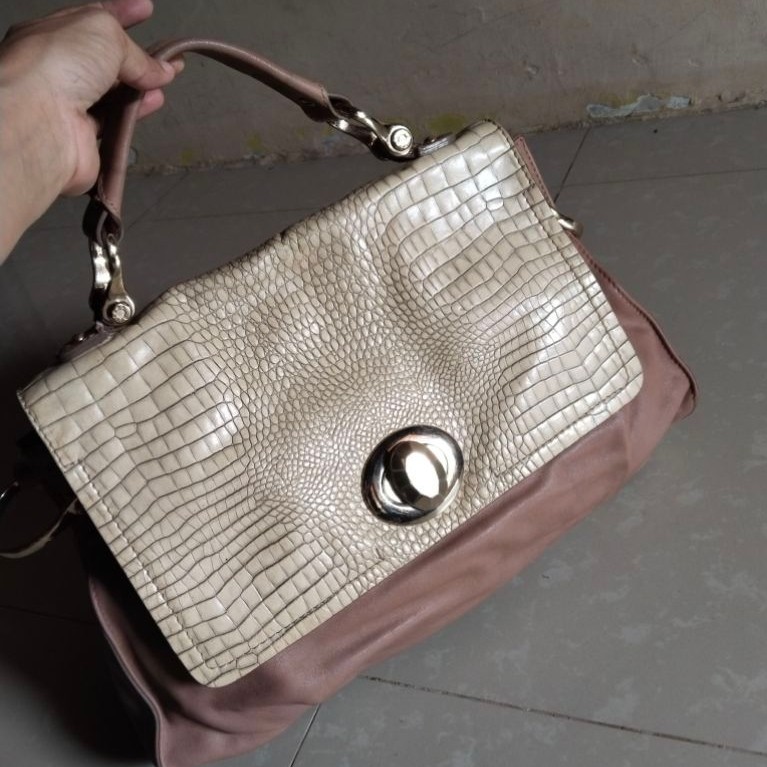 Messenger bag dari Dissona