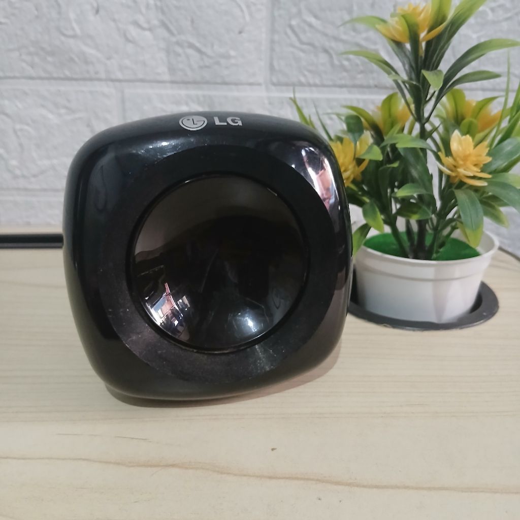 Speaker satelit home theater LG