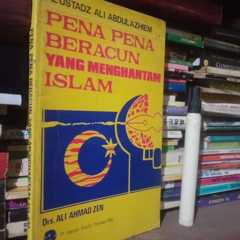 buku pena-pena beracun yang menghantam Islam
