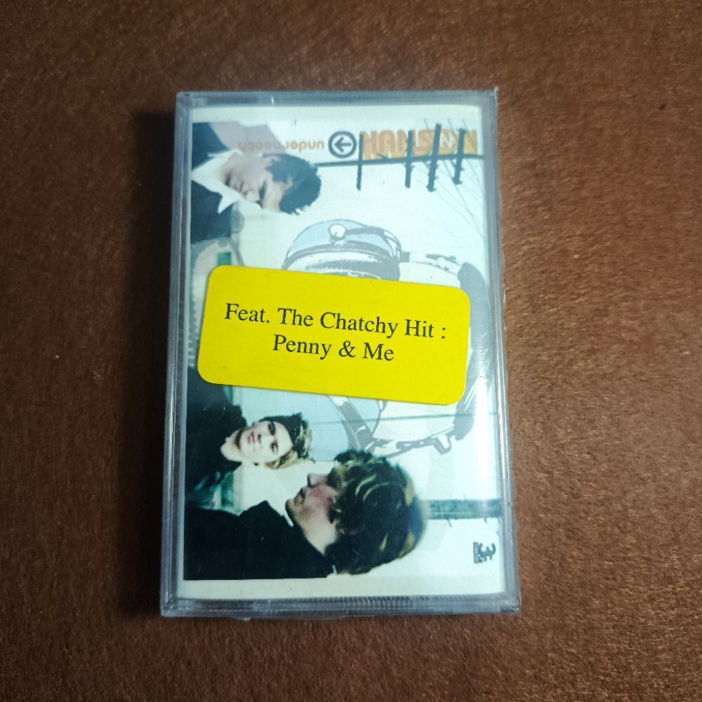 Kaset Pita Hanson - Underneath
