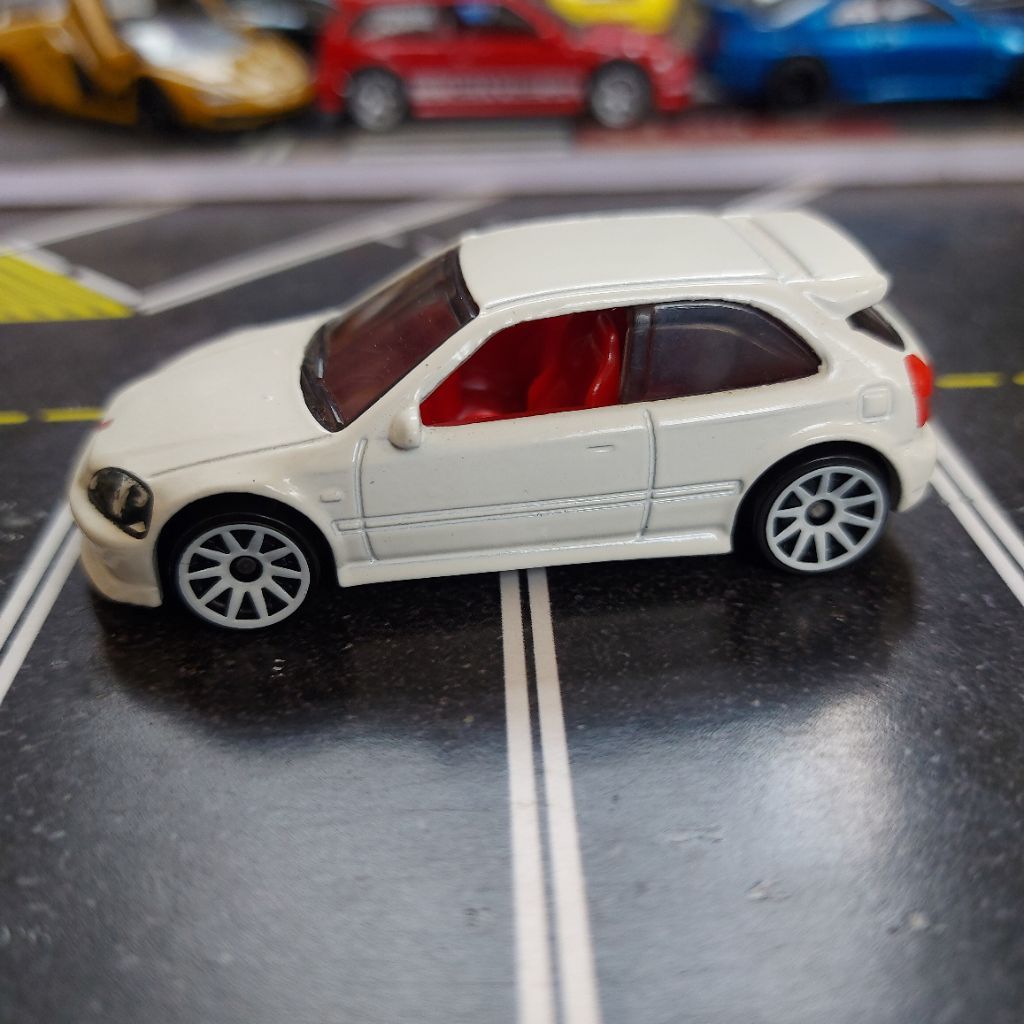 Hot Wheels Honda Civic Type R Ek9 putih