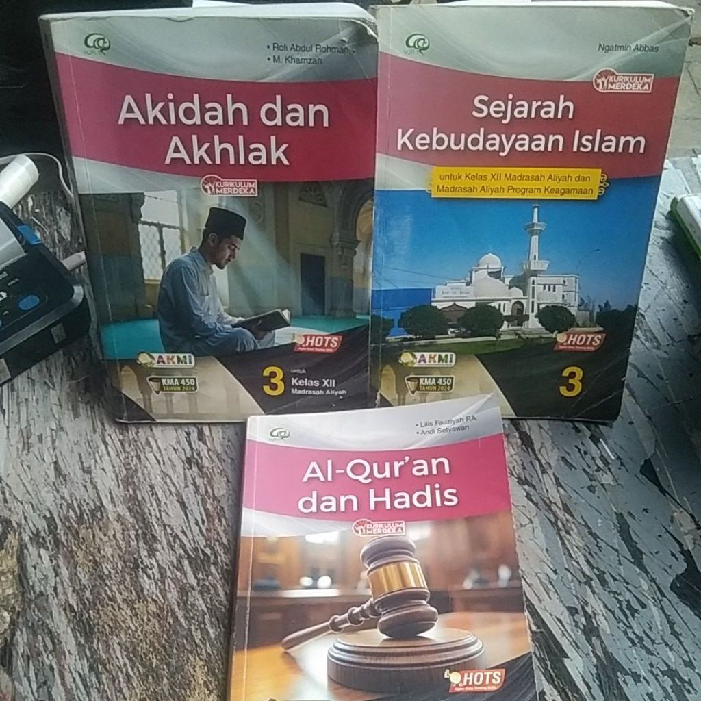 Buku pqjet pelajaran ak quran hadis.akidah akhlak.ski/sejarah kebudayaan islam kumer/kurikulum.merde