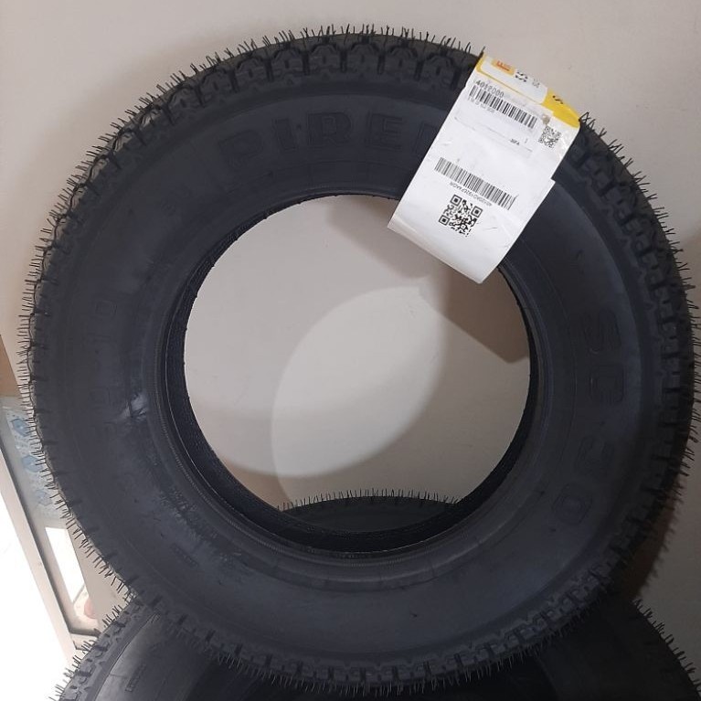 ban vespa pirelli