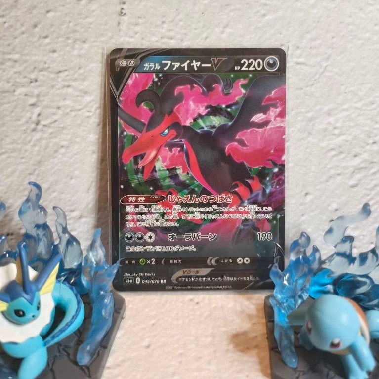 TCG pokemon Galarian moltres v 045/070