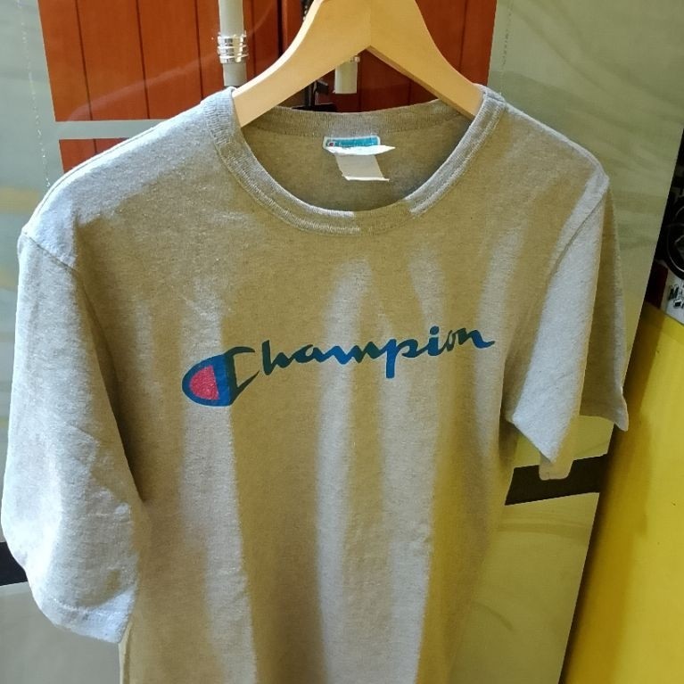 t-shirt champion second