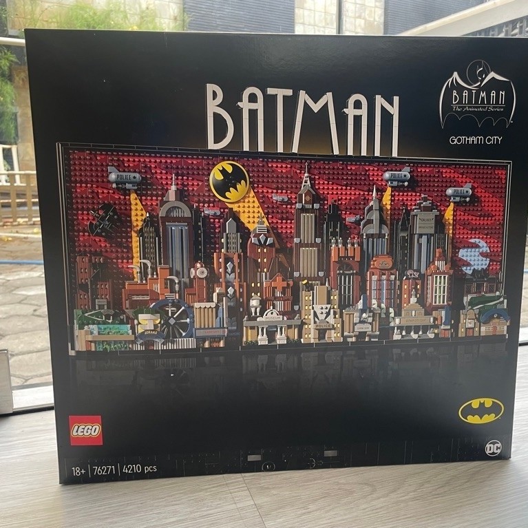 Lego 76271  DC Batman - Gotham City Skyline