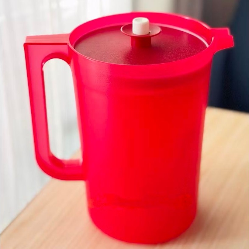 pitcher  tupperware