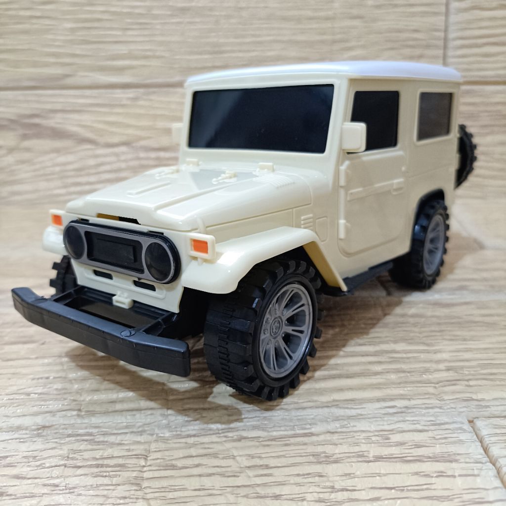Mainan Mobil Plastik Besar Jeep Hardtop Miniatur Mobil jip FJ40 BJ40 SNI